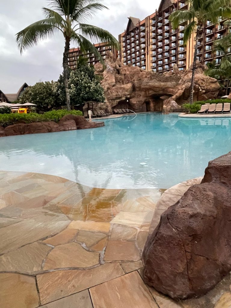 Aulani pool